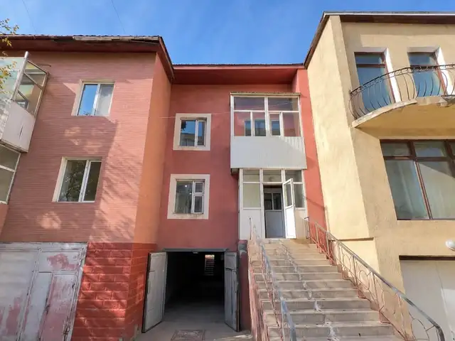 Хорооллын эцэст, Говь Сауны урд 154мкв 2 давхар хаус, Улаанбаатар — Баянгол — Хорооллын Имарт