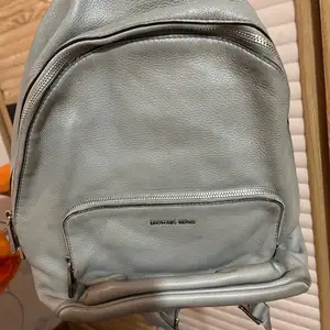 Micheal kors, Улаанбаатар — Баянзүрх — 14-р хороолол