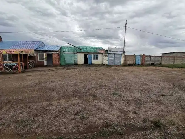 Төв баянхангай сум атарын зам дагуу засвар, худалдаа үйлчилгээний зориулттай 174мкв, Төв