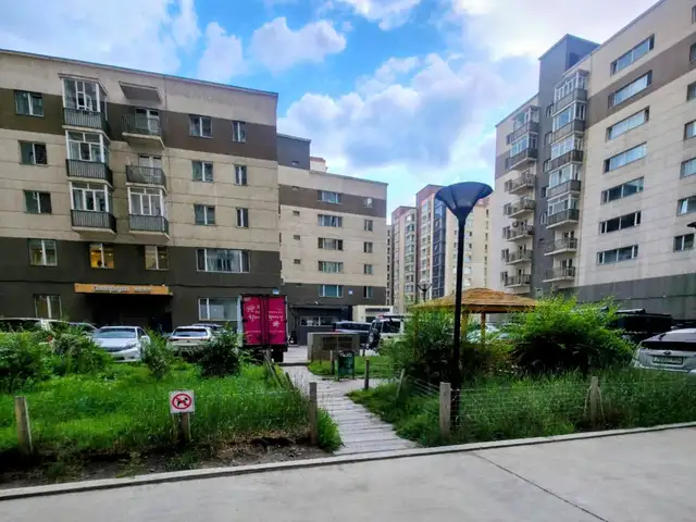 Сбд 1р хороо шинэ үе сургуулийн баруун урд 109мкв 3 өрөө, Улаанбаатар — Сүхбаатар — 1-р хороо