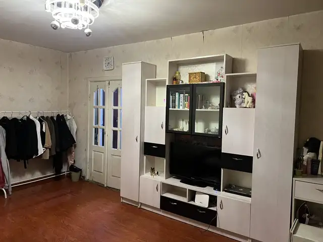 5-р сургуулийн хойд талд гал тогоо тусдаа 2 өрөө 60м2, Улаанбаатар — Чингэлтэй — 5-р сургуулийн ойролцоо