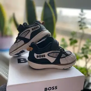 Boss хүүхдийн пүүз /20size/, Улаанбаатар — Хан-Уул — 8-р хороо