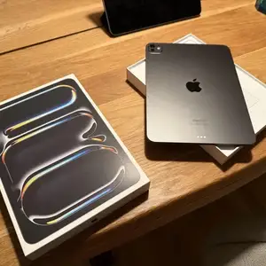 Ipad pro 11 m4 chip ll/a model 512gb wifi+cellular data esim lightly used, Улаанбаатар — Хан-Уул — Зайсан