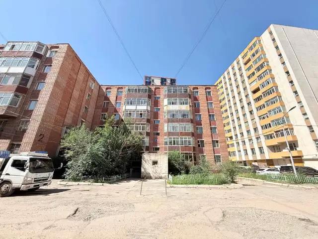 Төмар зам Гаалийн байранд гал тогоо тусдаа 3 өрөө 98мкв, Улаанбаатар — Баянгол — 27-р хороо
