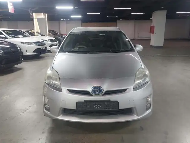Toyota Prius 30