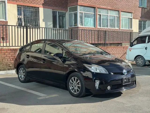 Toyota Prius 30
