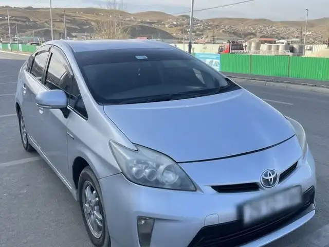 Toyota Prius 30