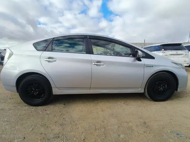 Toyota Prius 30