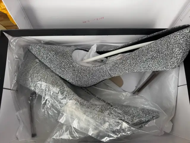 Nine west шинэ туфль, Улаанбаатар — Баянгол — Төмөр зам