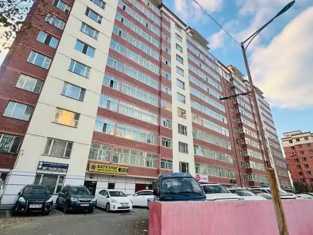 Худ, цэнгэлдэхийн зүүн урд рапид харш хороололд 83 мкв 3 өрөө, Улаанбаатар — Хан-Уул — 120 мянгат