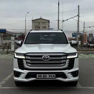 Toyota Land Cruiser 300