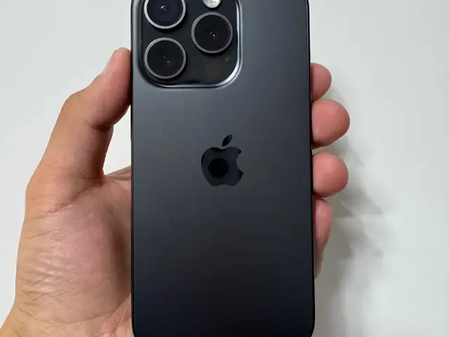 Apple iPhone 15 Pro, 128 gb, Black Titanium, Улаанбаатар — Баянгол — 6-р бичил