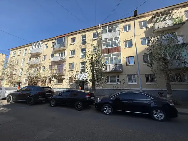 Хотын төвд их дэлгүүрийн хойно 2 өрөө байр 60м2, Улаанбаатар — Чингэлтэй — 40 мянгат