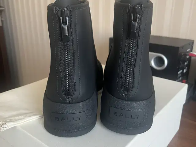 Bally өвлийн гутал, Улаанбаатар — Баянзүрх — 36-р хороо