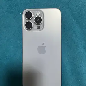 Apple iPhone 15 Pro Max, 256 gb, Natural Titanium, Улаанбаатар — Баянзүрх — Офицер
