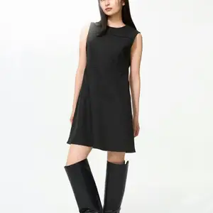 Uniqlo, Улаанбаатар — Сүхбаатар — Дөлгөөн нуур