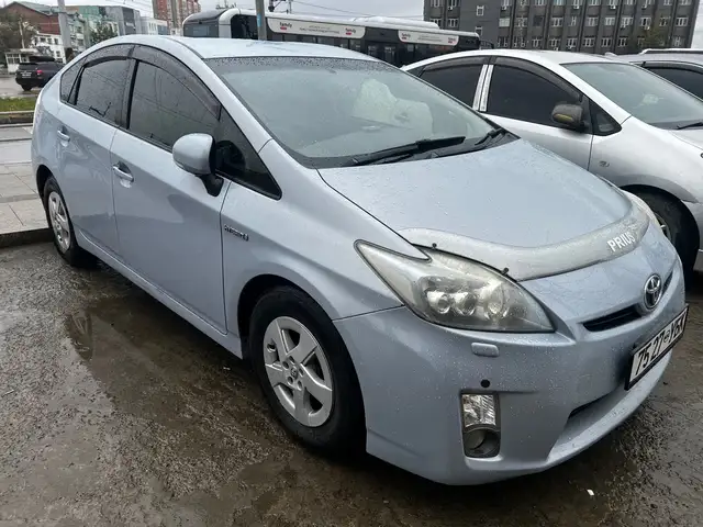 Toyota Prius 30