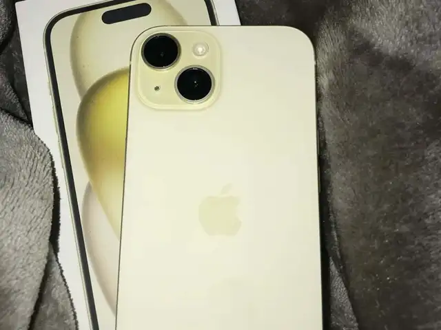 Apple iPhone 15, 128 gb, Yellow, Улаанбаатар — Баянгол — 8-р хороо