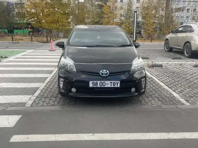 Toyota Prius 30