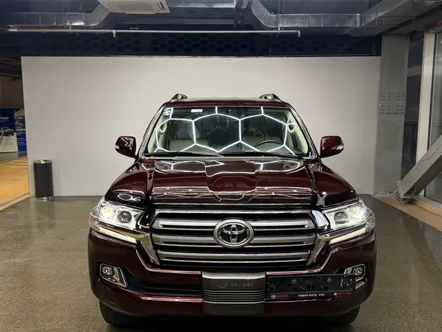 Toyota Land Cruiser 200
