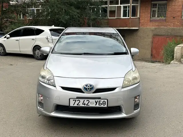 Toyota Prius 30