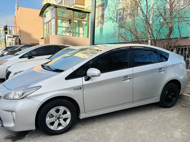 Toyota Prius 35
