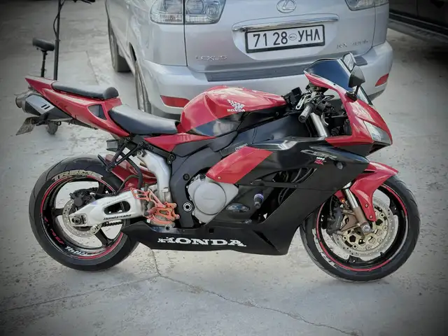 2005 оны cbr1000, Дархан-Уул