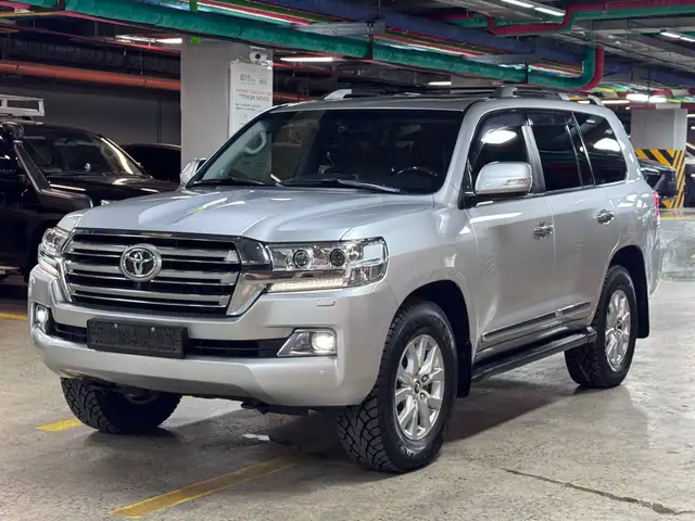 Toyota Land Cruiser 200