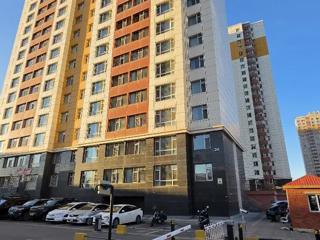 Нарны хороолол 24-р байранд 95.71м.кв 4 өрөө байр, Улаанбаатар — Баянгол — 26-р хороо