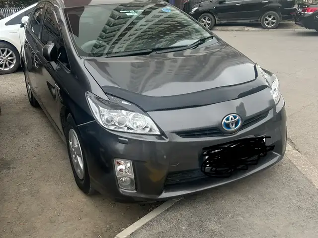 Toyota Prius 30