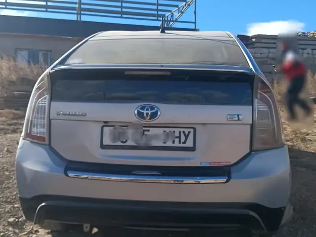 Toyota Prius 30