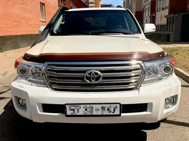 Toyota Land Cruiser 200