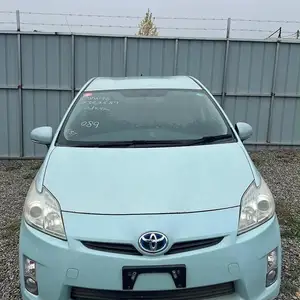 Toyota Prius 30