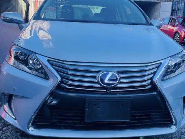 Lexus HS