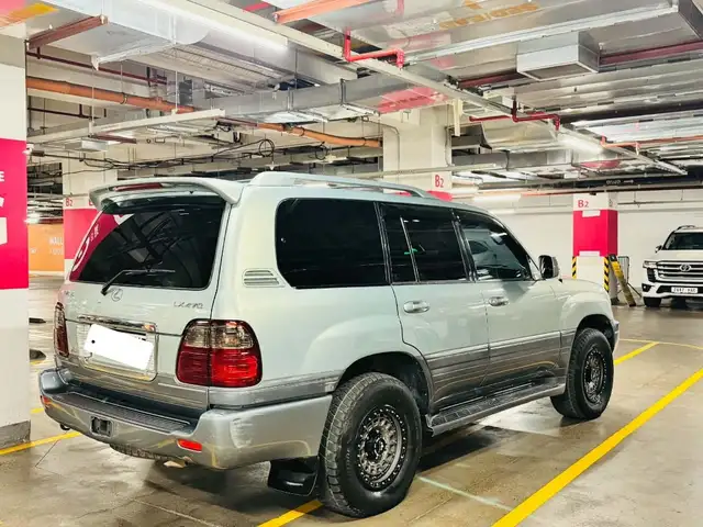 Lexus LX 470