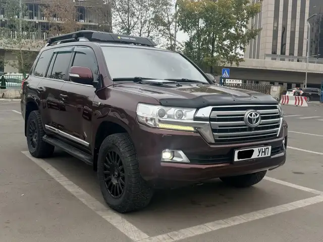 Toyota Land Cruiser 200