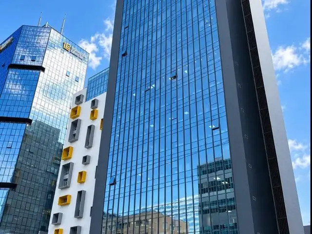 Blue sky урд meru tower 210мкв 4 өрөө duplex орон сууц, Улаанбаатар — Сүхбаатар — 1-р хороо