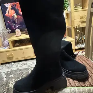 Урт түрүүтэй өвлийн гутал, Улаанбаатар — Баянзүрх — Баянмонгол хороолол