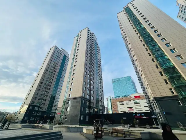Цэнгэлдэх хотхонд 70m2 3 өрөө байр, Улаанбаатар — Хан-Уул — 120 мянгат