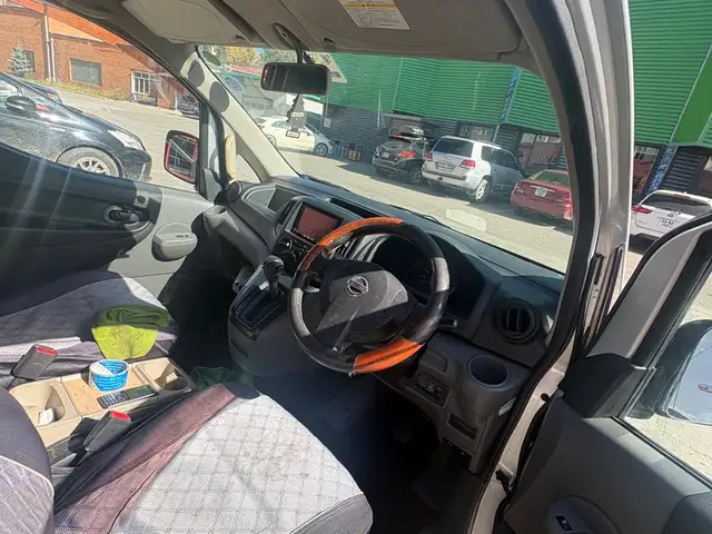 Nissan NV200