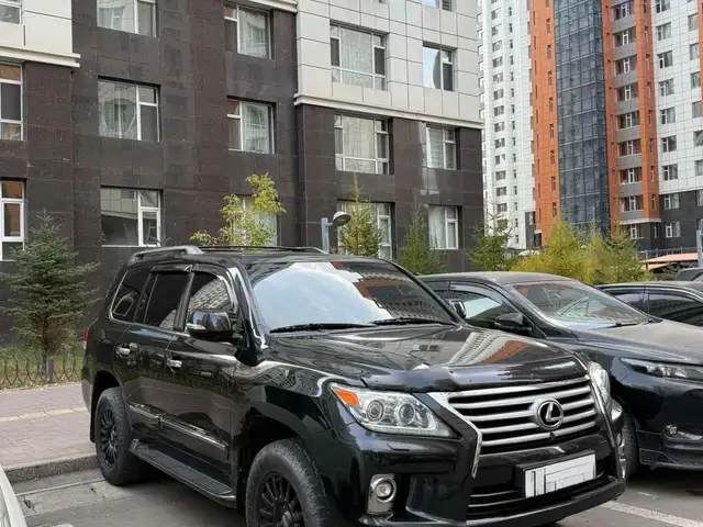 Lexus LX 570