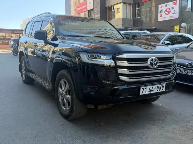 Toyota Land Cruiser 300