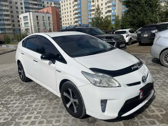 Toyota Prius 30