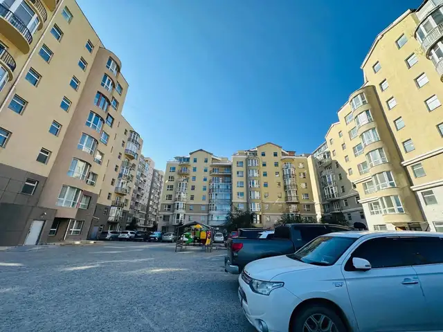 Зайсан могул таунд 2 мастертай 4 өрөө орон сууц 164m2, Улаанбаатар — Хан-Уул — 22-р хороо
