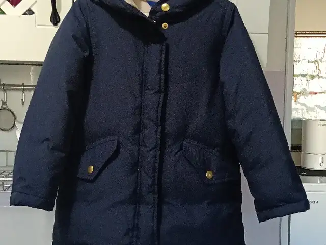Crewcuts, Улаанбаатар — Баянзүрх — 13-р хороолол
