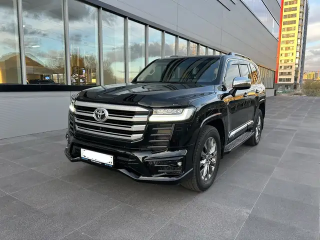 Toyota Land Cruiser 300