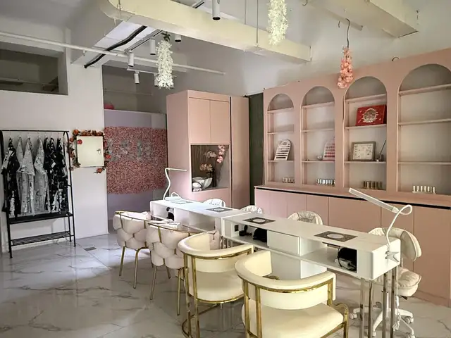 Zaisan sevenstar salon 44m2, Улаанбаатар — Хан-Уул — 11-р хороо