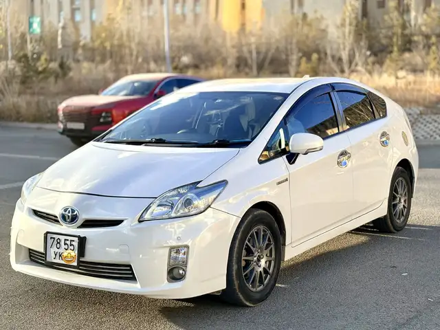 Toyota Prius 30
