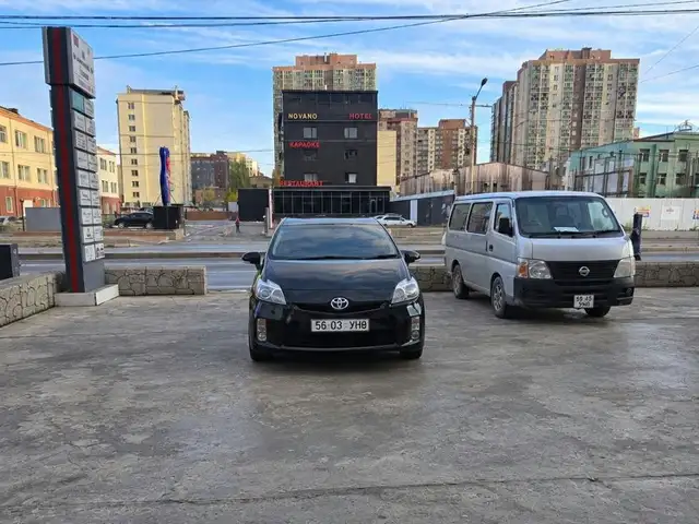 Toyota Prius 30