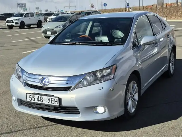 Lexus HS